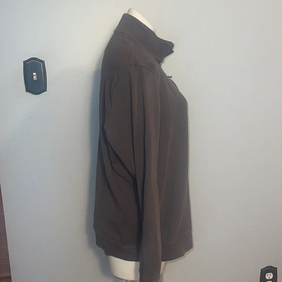 Vineyard Vines Men’s 1/4 zip pullover. Gray with black whale logo. Large - Picture 4 of 9